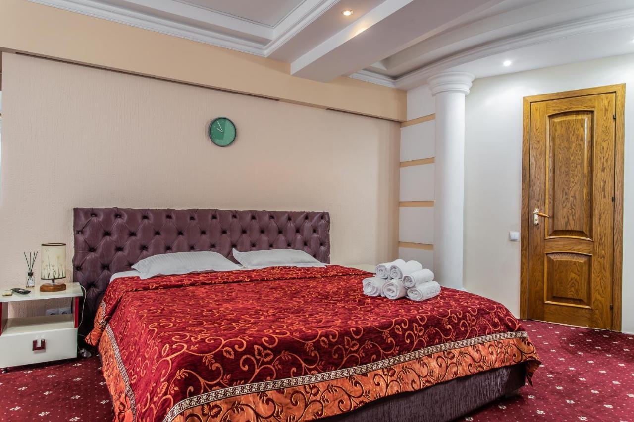 Star Rent Hotel Chisinau Exterior photo