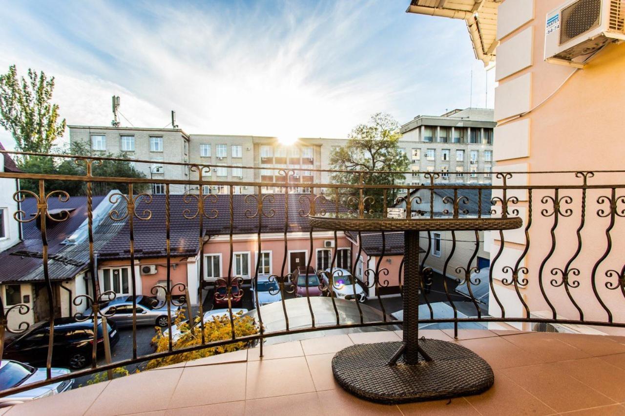 Star Rent Hotel Chisinau Exterior photo